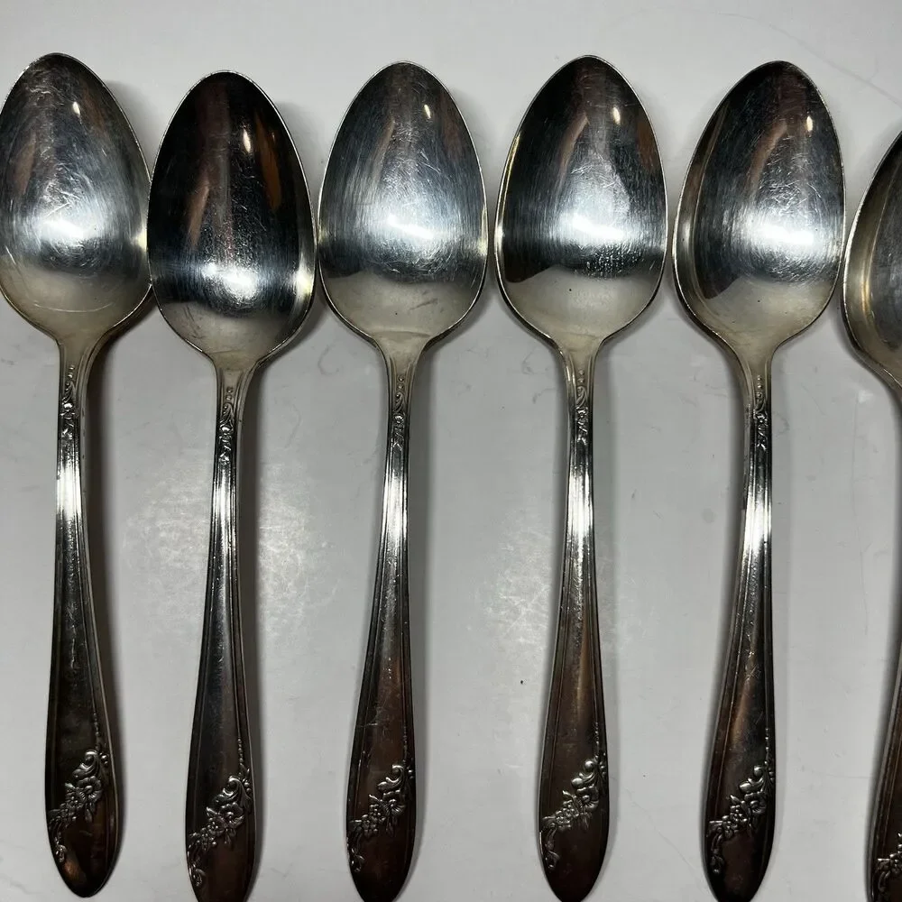 Lot of 8 Vintage Oneida Community TUDOR PLATE 6